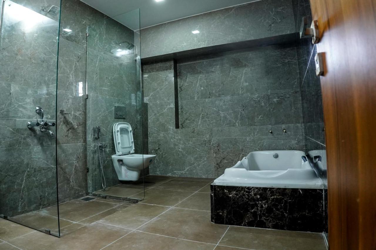 Mpsroyalsuites Perintalmanna Luaran gambar