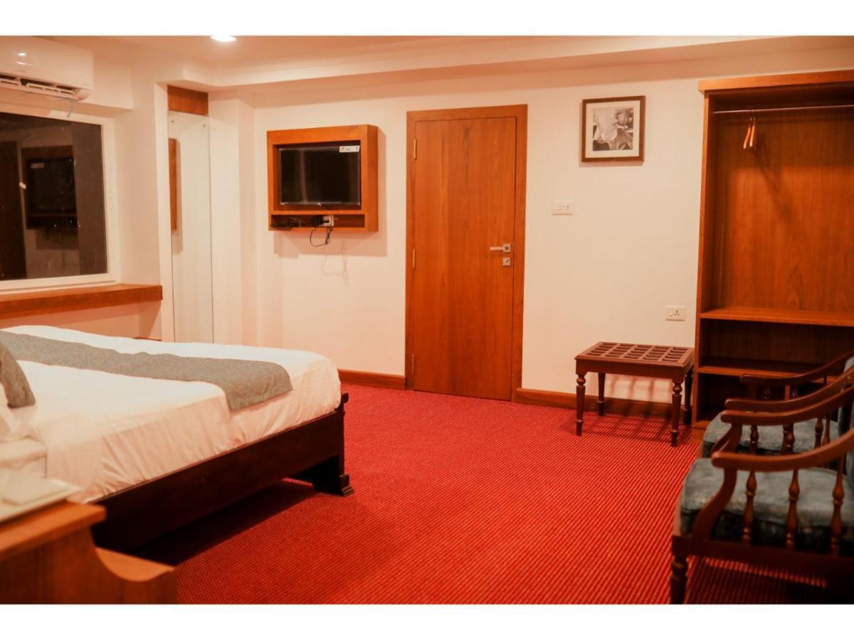 Mpsroyalsuites Perintalmanna Luaran gambar