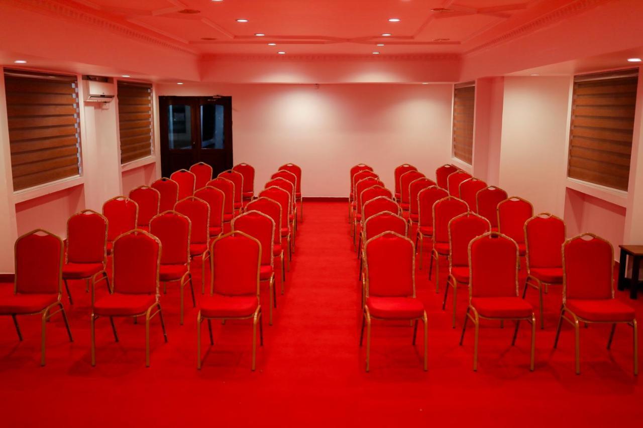 Mpsroyalsuites Perintalmanna Luaran gambar