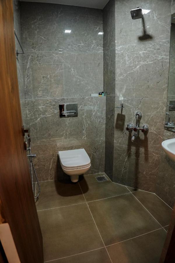 Mpsroyalsuites Perintalmanna Luaran gambar