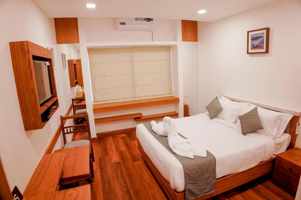 Mpsroyalsuites Perintalmanna Luaran gambar