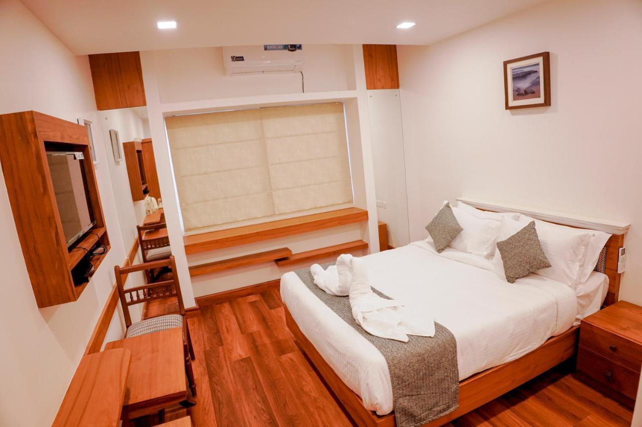Mpsroyalsuites Perintalmanna Luaran gambar